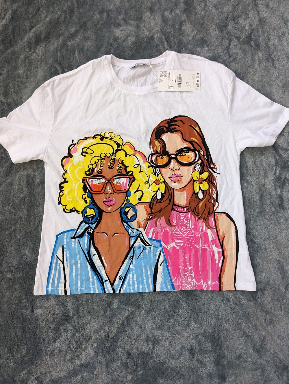 NWT T-shirt - Size Small